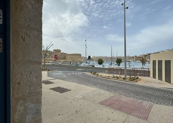 Marea Seafront * Kalkara